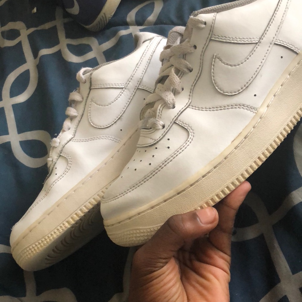 Air Force 1 size 7 GS